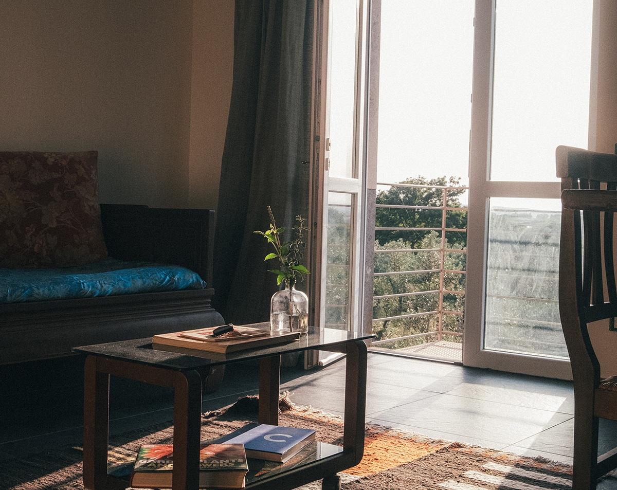 Casa YUVI room opening onto the countryside